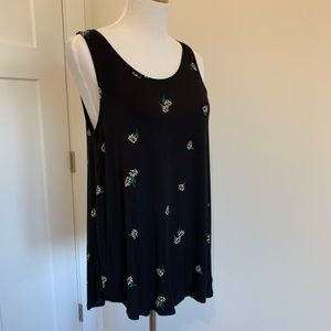Old Navy black print swing tank top